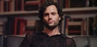 Звезда сериала «Ты», рассказал, что был вторым кандидатом на культовую роль в «Во все тяжкие»